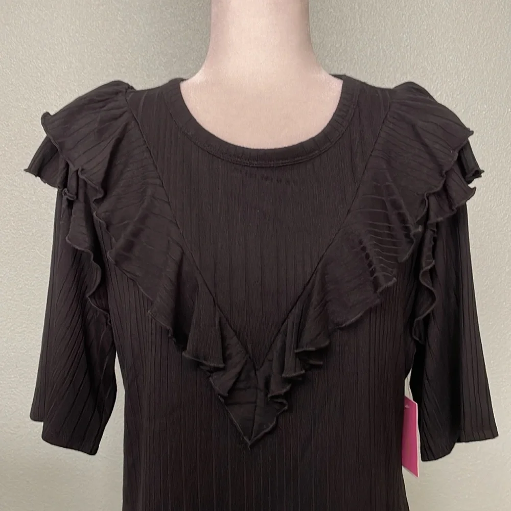 Riley & Rae Black Ruffled Ribbed Top - Picture 5 of 9
